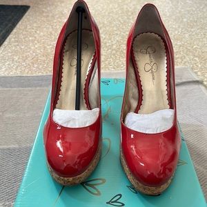 Jessica Simpson red patten leather platform heels